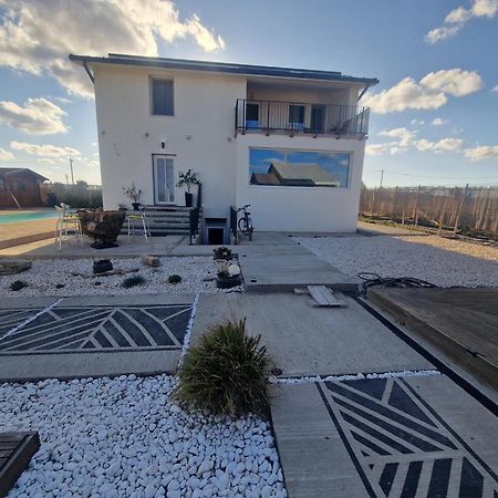 Maison Du Golf Costinesti Buitenkant foto